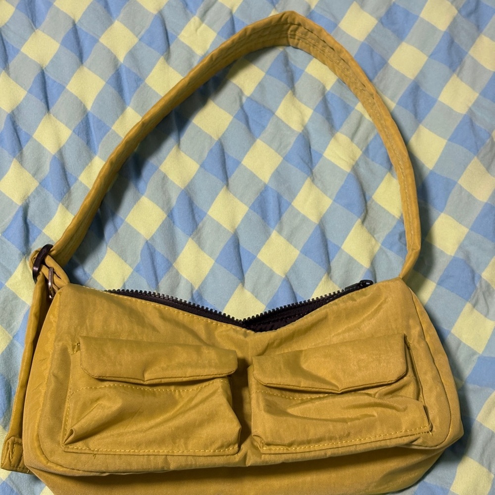 BAGGU cargo shoulder bag